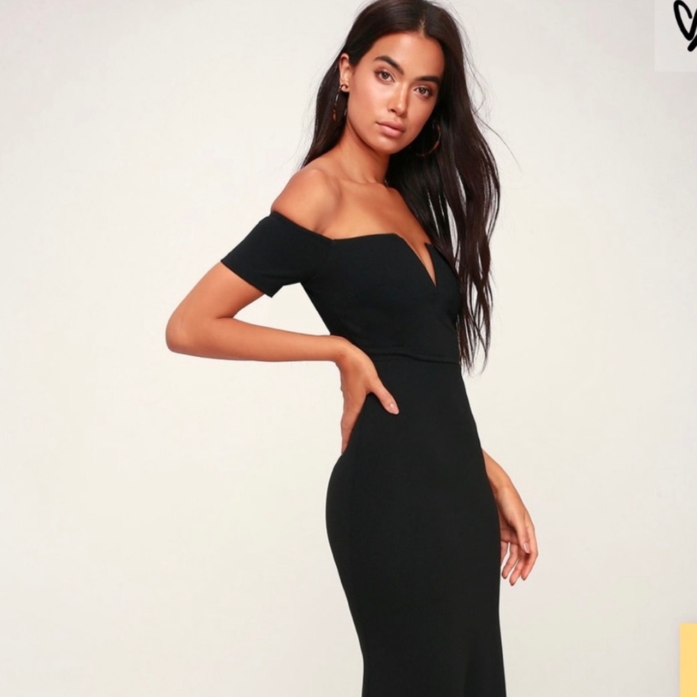 Lulus never worn black gown